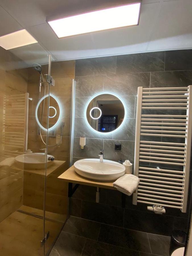 Hotel Gasthof Kaesser Ansbach Eksteriør billede