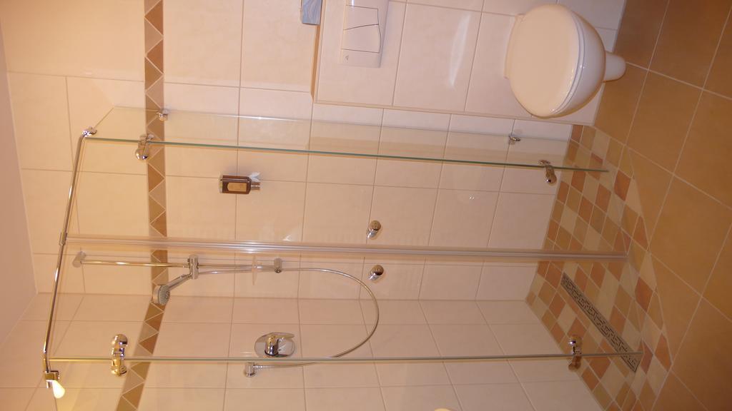 Hotel Gasthof Kaesser Ansbach Eksteriør billede