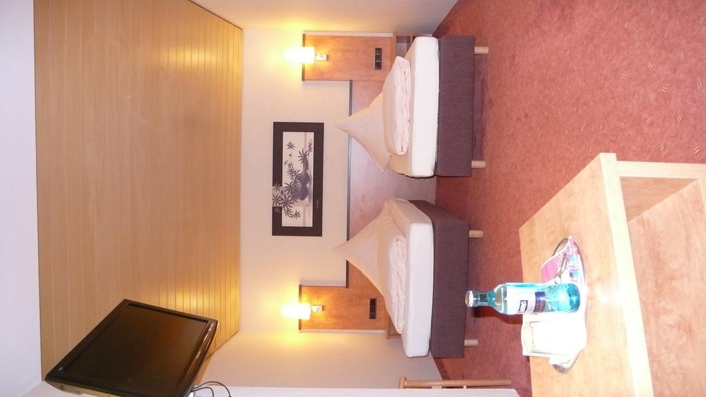 Hotel Gasthof Kaesser Ansbach Eksteriør billede