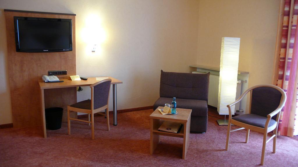 Hotel Gasthof Kaesser Ansbach Eksteriør billede